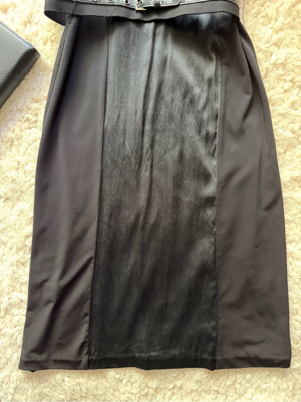 BCBGMAXAZRIA Vintage Black High Pleated Neck Cap Sleeve Dress with Belt Size 4 - Picture 7 of 10